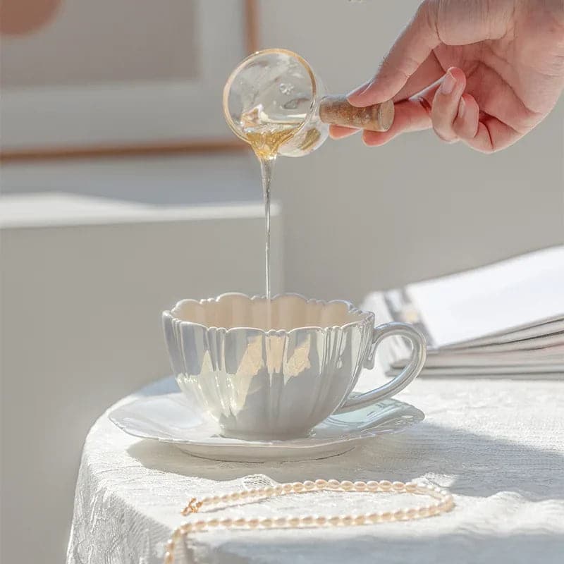 Petal Ceramic Cup Creative Simple Coffee Cup Saucer Office Afternoon Tea High-end Drinkware High-end Kitchen Accessories