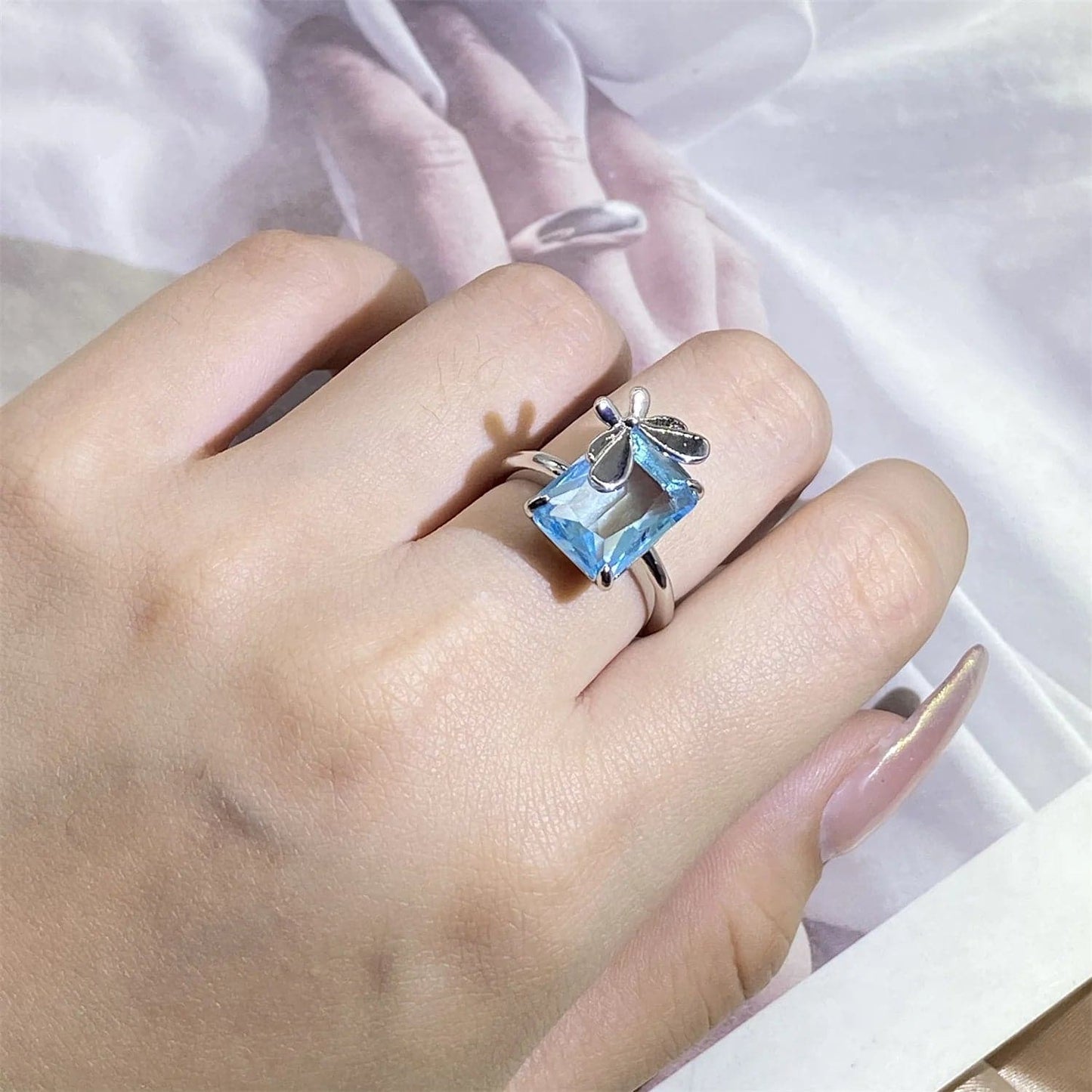 Luxury Sapphire Crystal Couple Ring - Topaz Bow Womens Ring