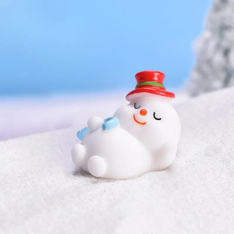Mini Resin Christmas Santa Snowman Figurine Micro Landscape Model Diy Miniature Garden Figurine New Year Home Ornament Decor