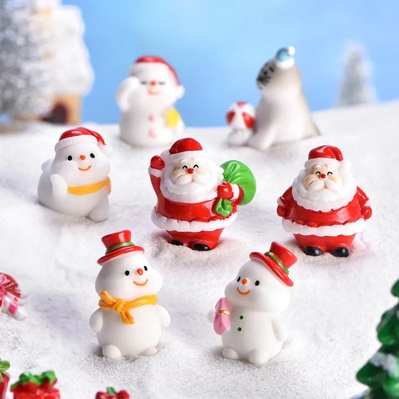 Mini Resin Christmas Santa Snowman Figurine Micro Landscape Model Diy Miniature Garden Figurine New Year Home Ornament Decor