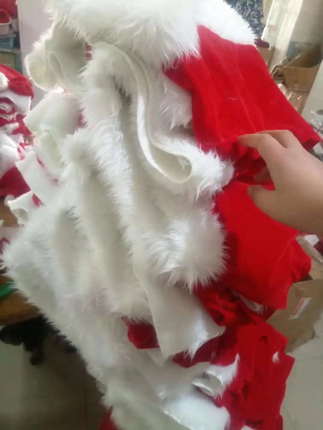 Red Deluxe velvet 9-piece Christmas Party Men Children Family Costume Santa Claus Costume Adult Christmas cosplay costume